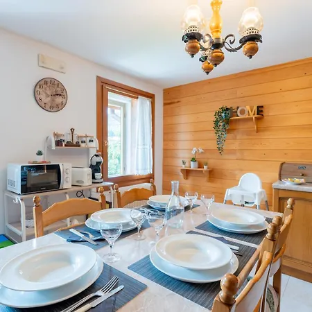 Lhousing - Tricamere Con Due Bagni In Centro * Roana